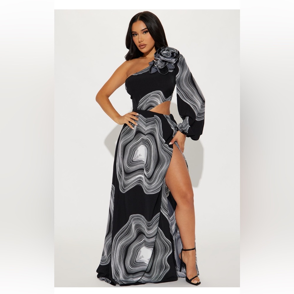 Black & White Maxi dress size small